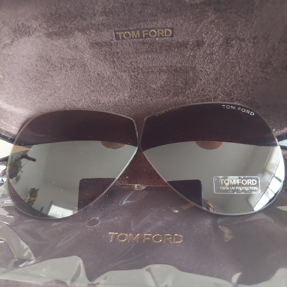 Tom Ford Sunglasses - Picture 3 of 12